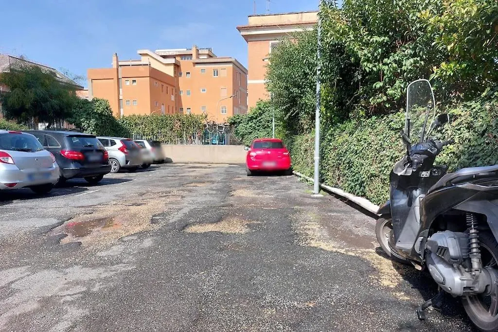 Vatican Apartment With Parking Rome